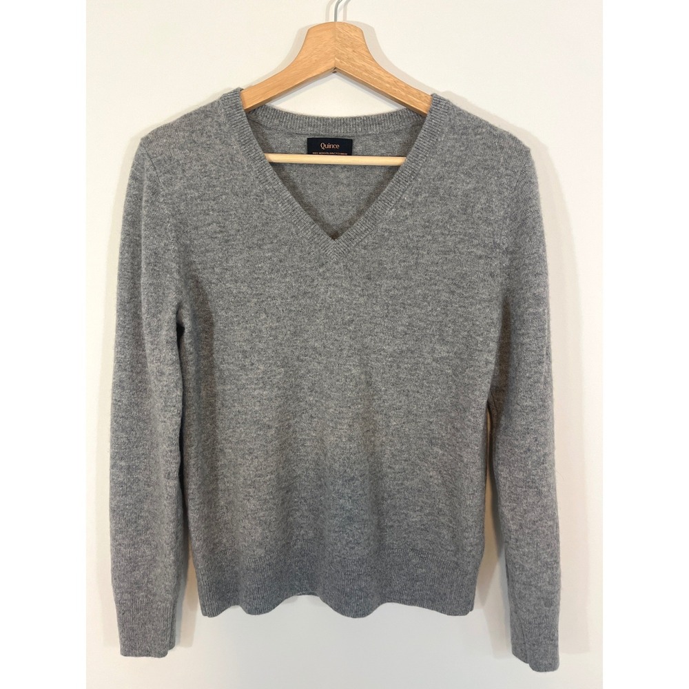 Quince 100% Mongolian Cashmere Sweater Vneck Gray Size Small